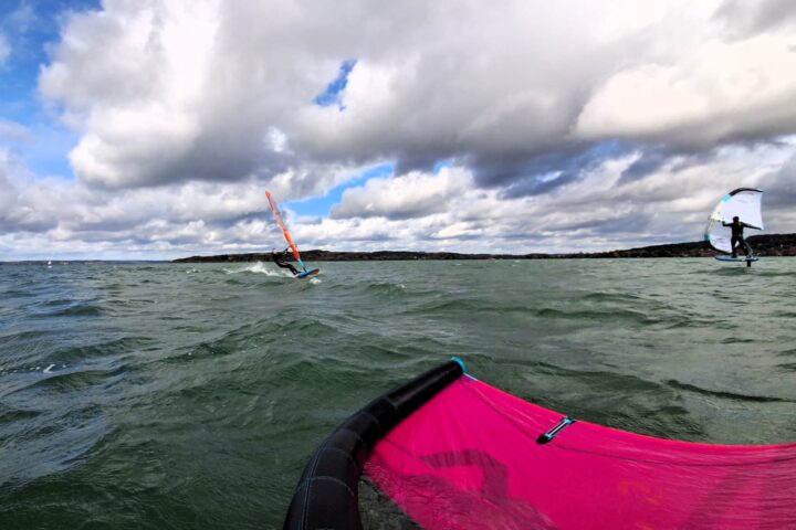 Mistwetter? Von wegen, Windsurfer und Winger lieben es - Herrsching Online